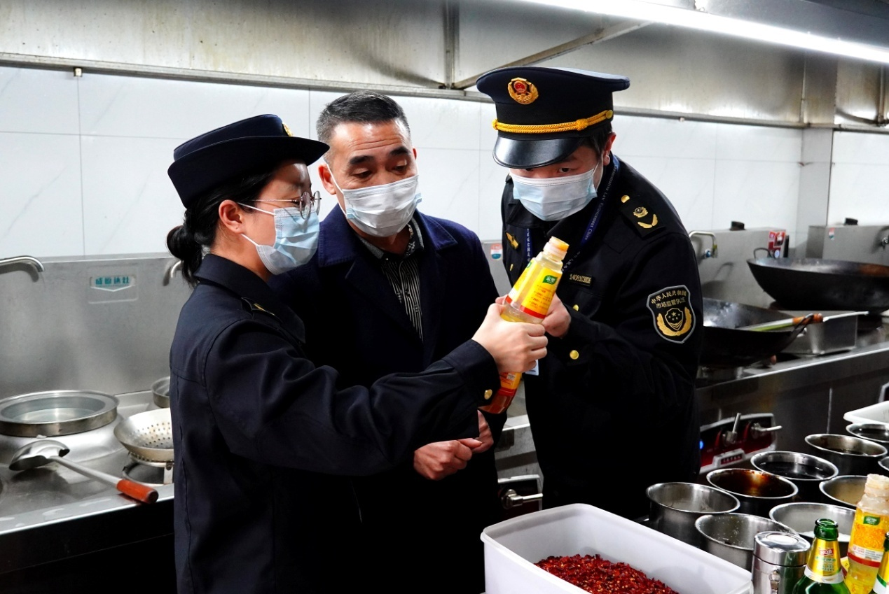 聚焦正确政绩观：湖南省公安厅党委理论学习中心组召开专题学习会 